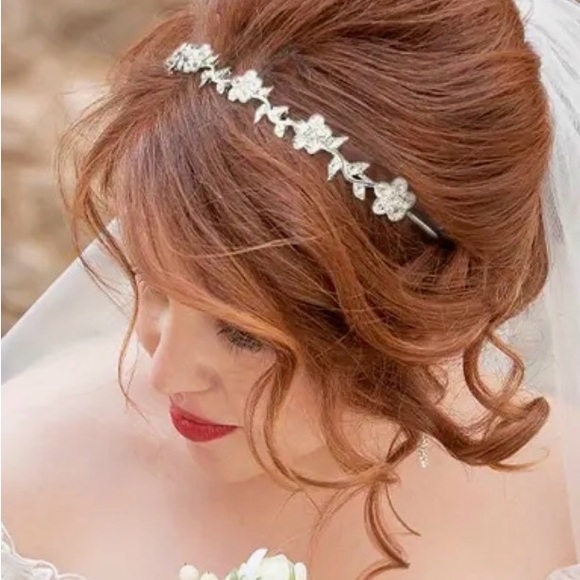 Accessories - 4 Elegant Silver Toned Headbands